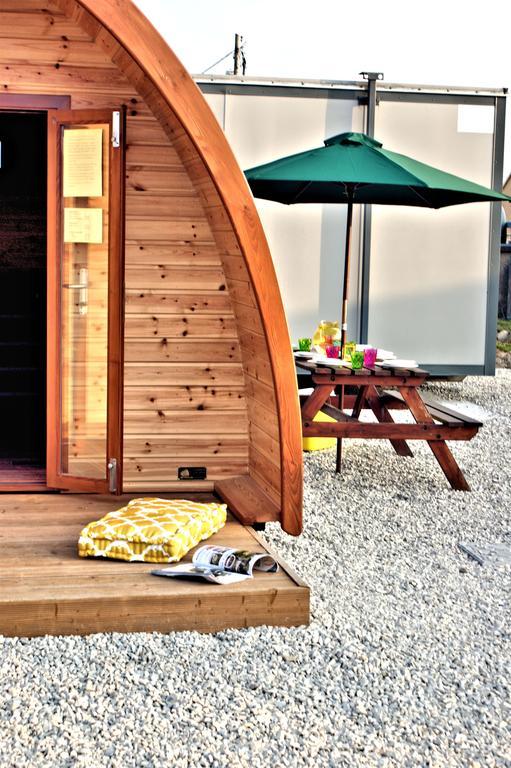 Teach Greannai Accommodation Pod Ross Port エクステリア 写真